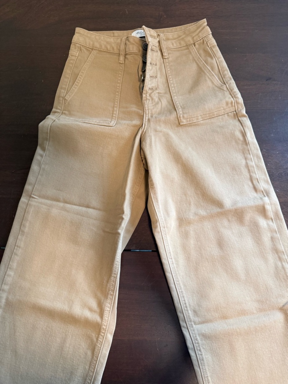 Women’s Hidden LA size 25 five-button jeans.